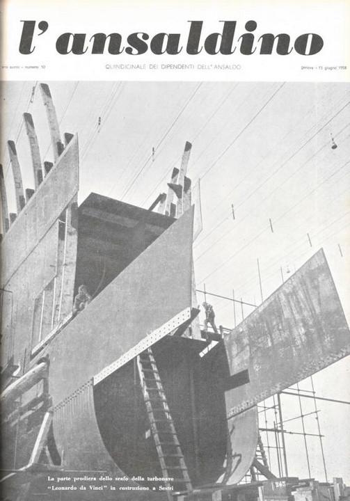 p. 1 (copertina), la parte prodiera della turbonave "Leonardo Da Vinci" in costruzione a Sestri, 1958